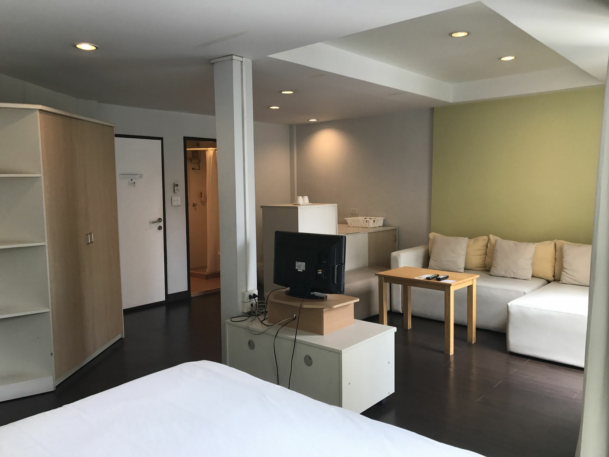 Urban House Otel Bangkok Dış mekan fotoğraf