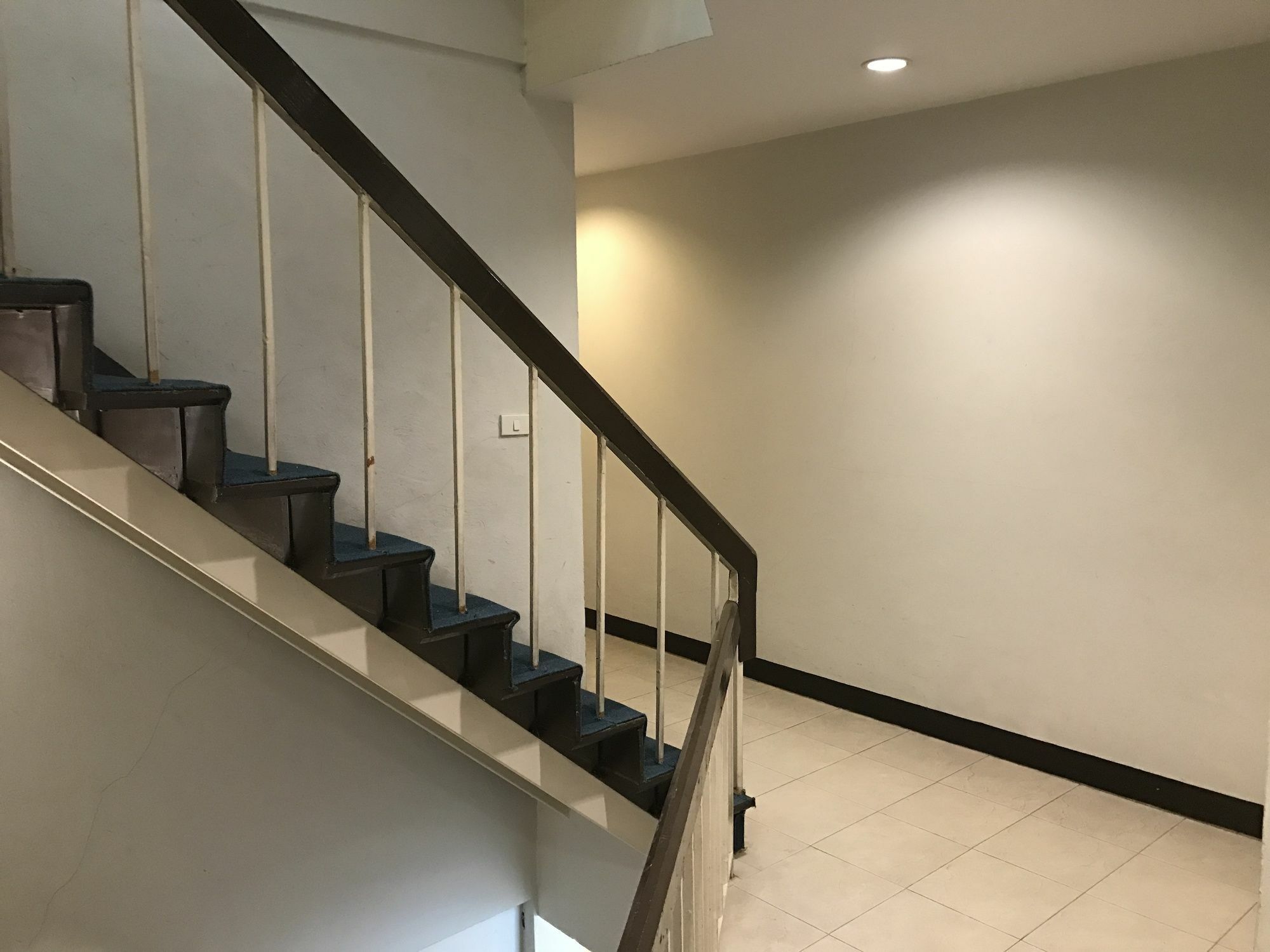 Urban House Otel Bangkok Dış mekan fotoğraf