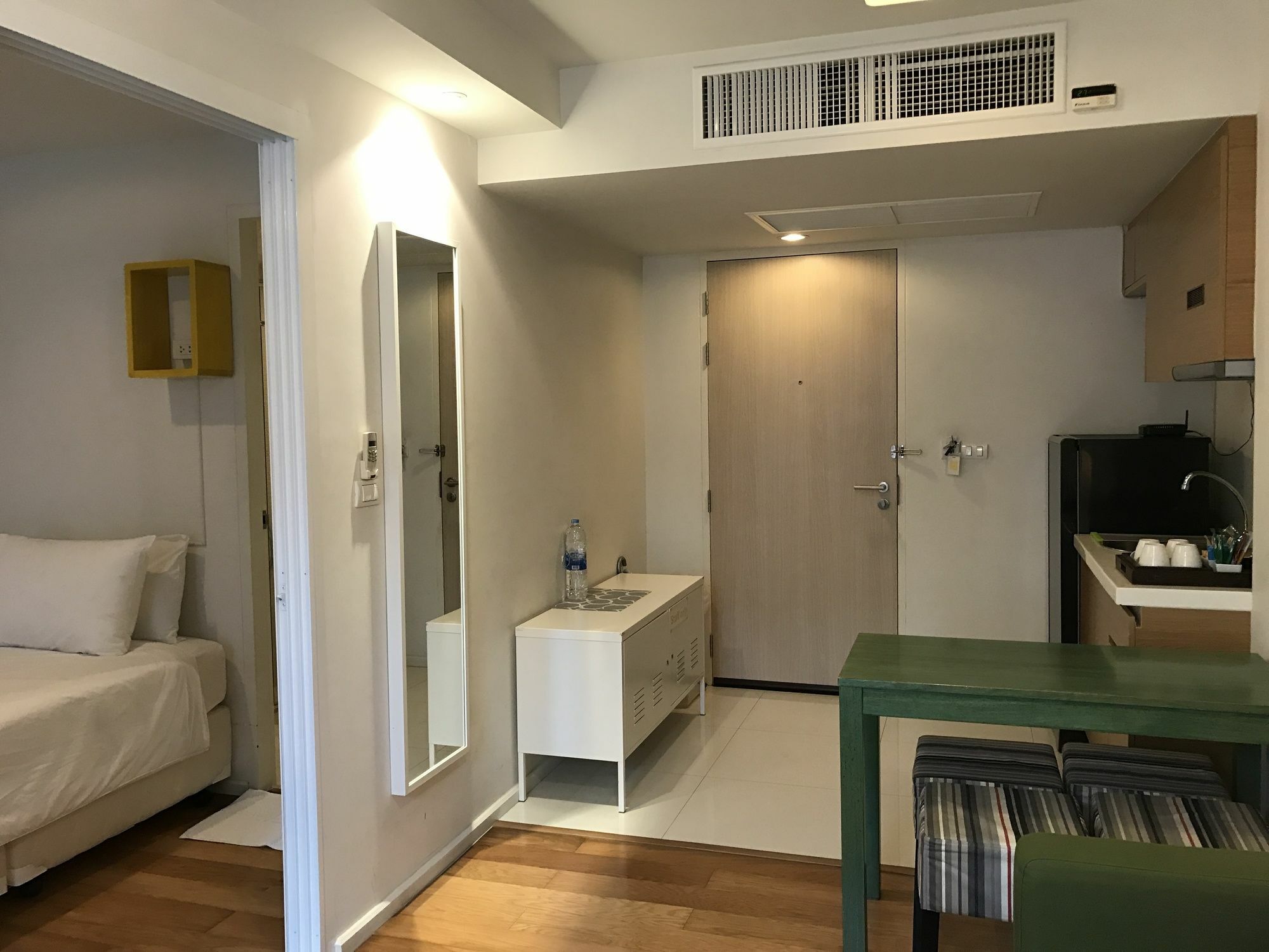 Urban House Otel Bangkok Dış mekan fotoğraf